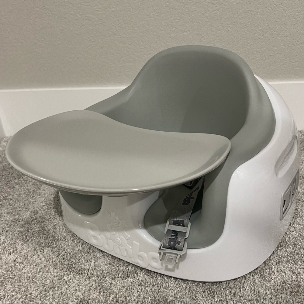 Bumbo seat with tray